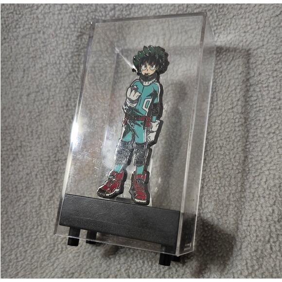 NEW FigPin My Hero Academia Izuku Midoriva Deku Collectors Case Pin - Picture 3 of 6